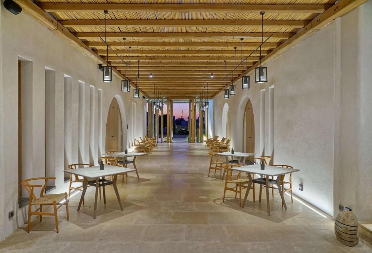 Radisson Blu Zaffron Resort, Santorini (Adults Only) Kamári Exterior foto