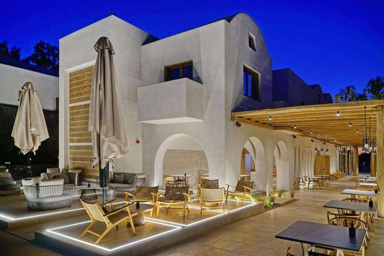 Radisson Blu Zaffron Resort, Santorini (Adults Only) Kamári Exterior foto